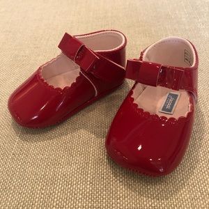 Jacadi Paris Red Patent Scalloped Mary Jane Shoes, Size 19 EU (0-6 months)